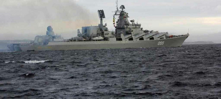 Russian cruiser fires artillery few kilometres from border to Norway