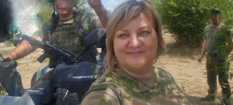 Финансово-патриотический скандал. Глава провоенного фонда обвинила депутата в госизмене за критику расходов
